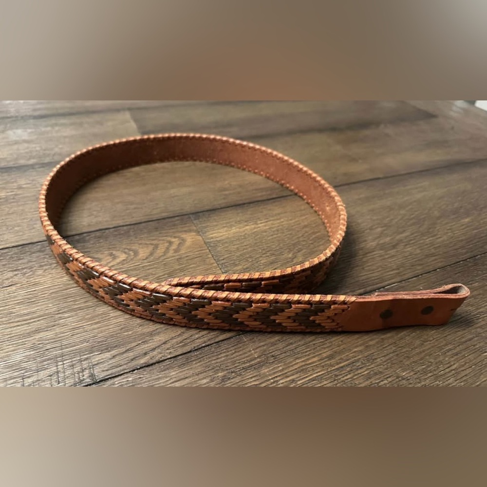 Ladies 34 M&F Braided Laced Leather Western Belt